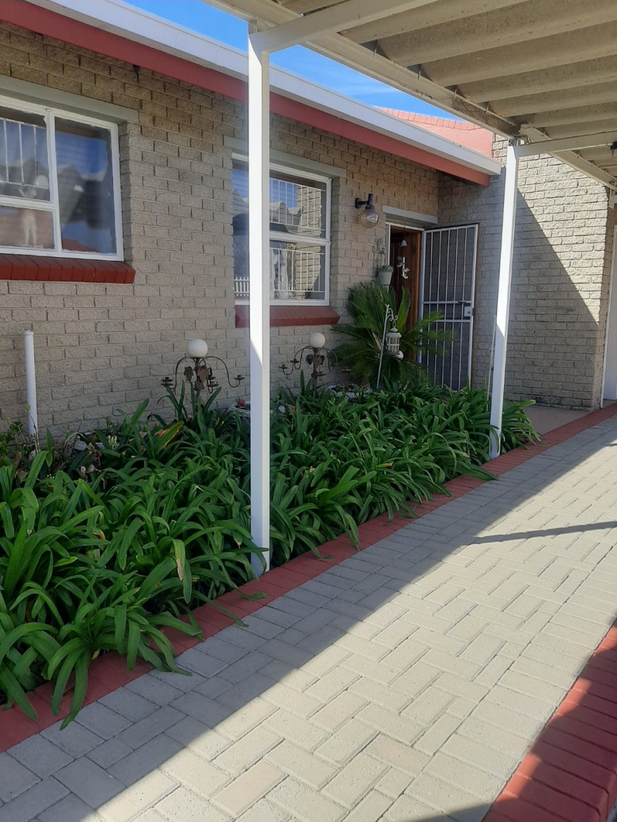 2 Bedroom Property for Sale in Morewag Free State